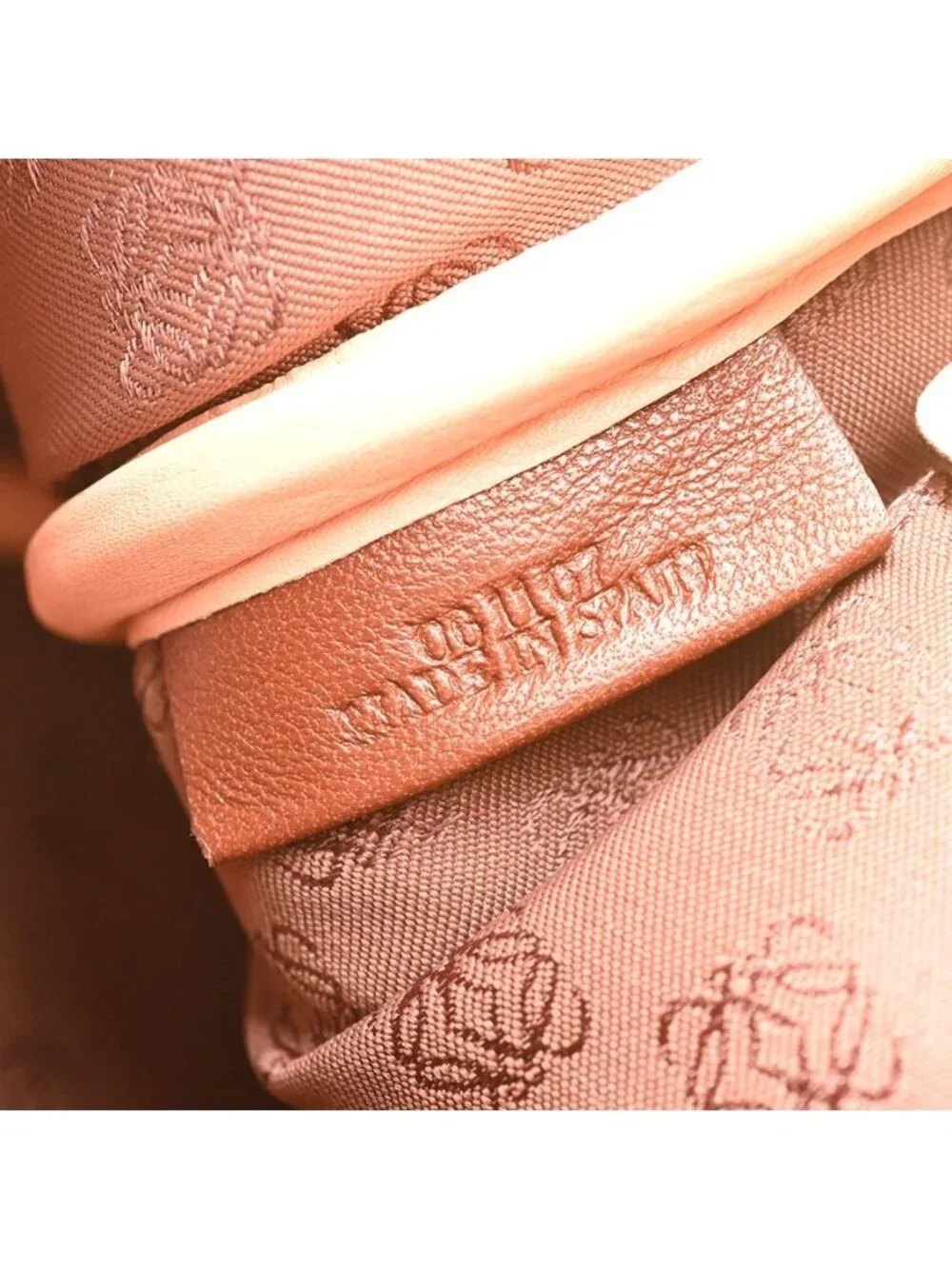 Loewe Handbag Pink